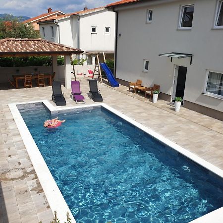 Apartments Klaudija Чизичі Екстер'єр фото