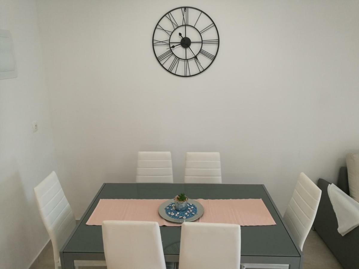 Apartments Klaudija Чизичі Екстер'єр фото
